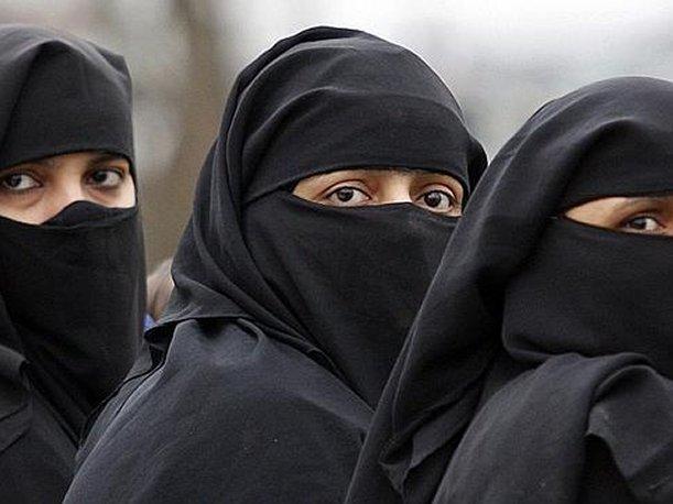 Cosas ridículas que aún no se permite a las mujeres en Arabia Saudita sin permiso de un hombre