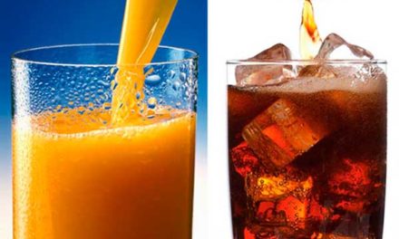 El jugo de naranja es tan perjudicial como los refrescos: estudio