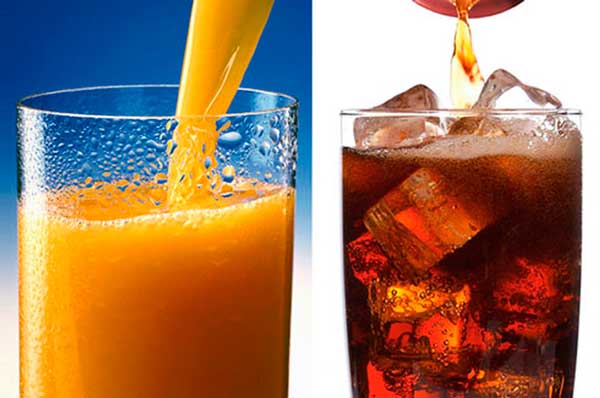 El jugo de naranja es tan perjudicial como los refrescos: estudio
