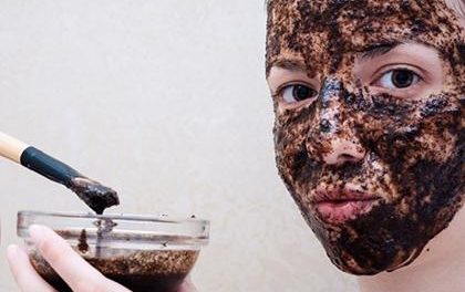 Cómo usar café para aclarar tu piel